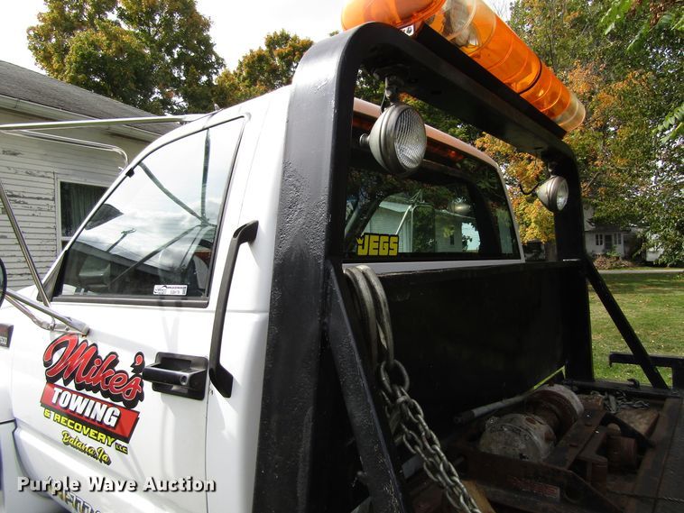 image for item GQ9178 2002 GMC C6500  rollback