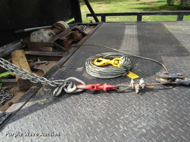 image for item GQ9178 2002 GMC C6500  rollback