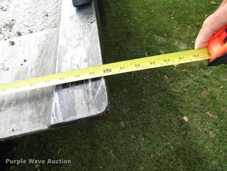 image for item GQ9178 2002 GMC C6500  rollback