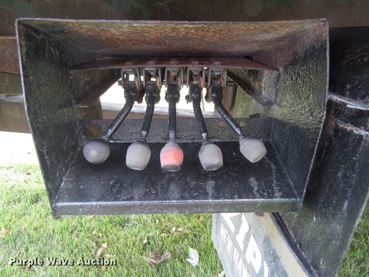 image for item GQ9178 2002 GMC C6500  rollback