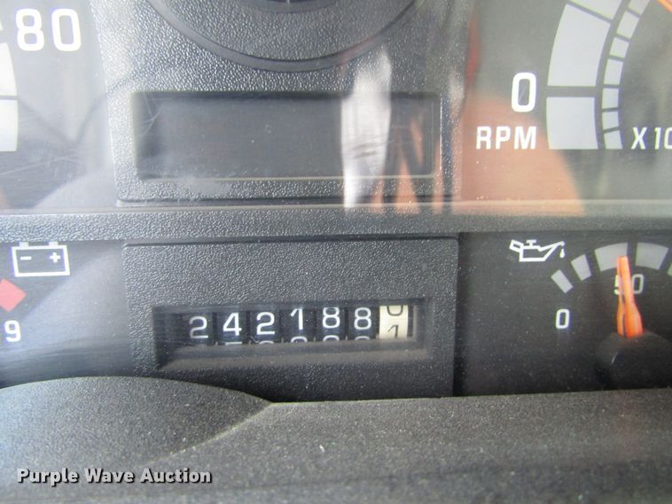 image for item GQ9178 2002 GMC C6500  rollback