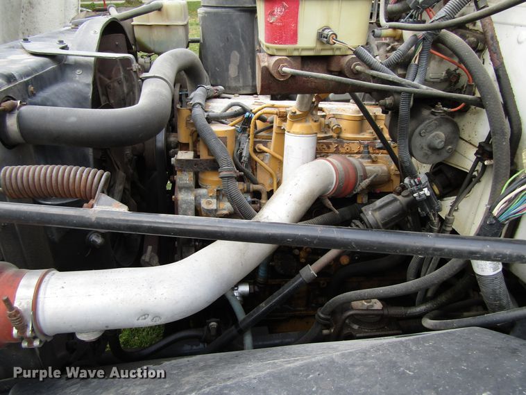 image for item GQ9178 2002 GMC C6500  rollback