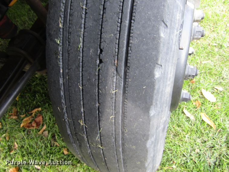 image for item GQ9178 2002 GMC C6500  rollback