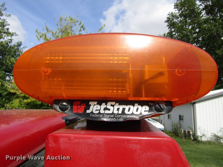 image for item GQ9179 2001 Chevrolet Silverado 3500  tow truck