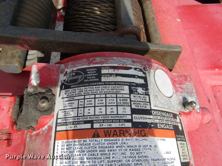 image for item GQ9179 2001 Chevrolet Silverado 3500  tow truck