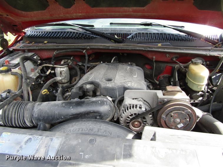 image for item GQ9179 2001 Chevrolet Silverado 3500  tow truck