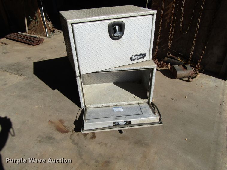 image for item GQ9187 (2) toolboxes