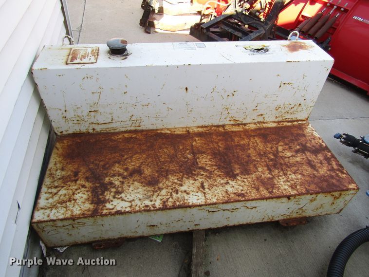 image for item GQ9189 Delta 180000 fuel tank