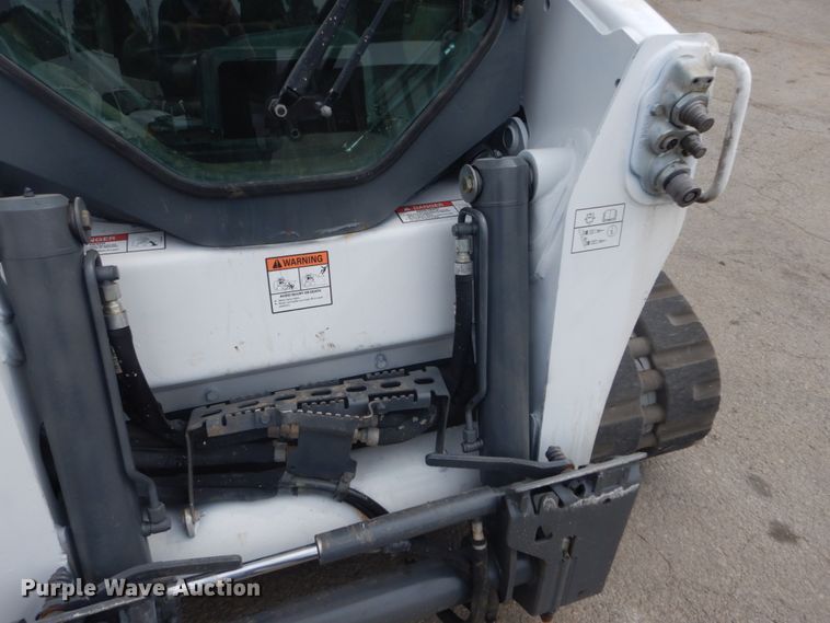 image for item GR9810 2016 Bobcat T870  tracked skid steer loader