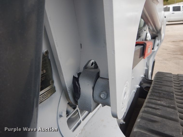 image for item GR9810 2016 Bobcat T870  tracked skid steer loader