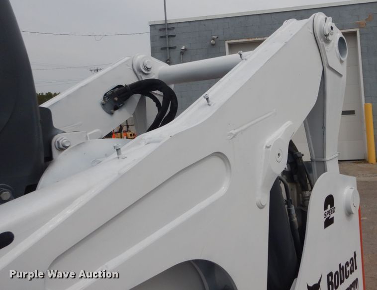 image for item GR9810 2016 Bobcat T870  tracked skid steer loader