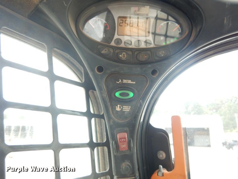 image for item GR9810 2016 Bobcat T870  tracked skid steer loader