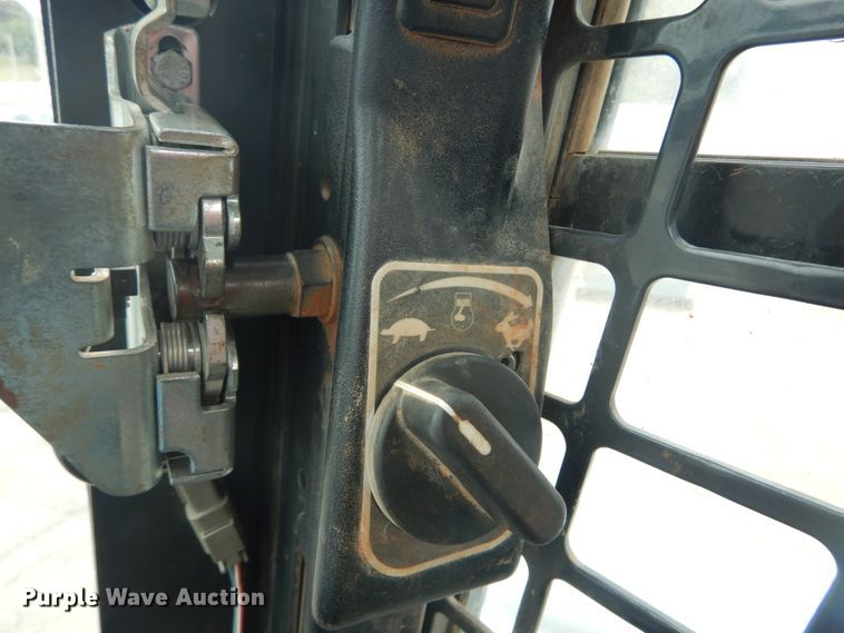 image for item GR9810 2016 Bobcat T870  tracked skid steer loader