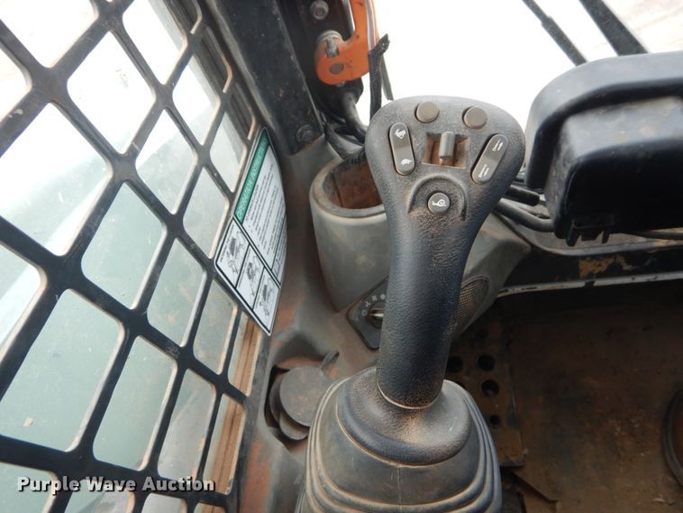 image for item GR9810 2016 Bobcat T870  tracked skid steer loader