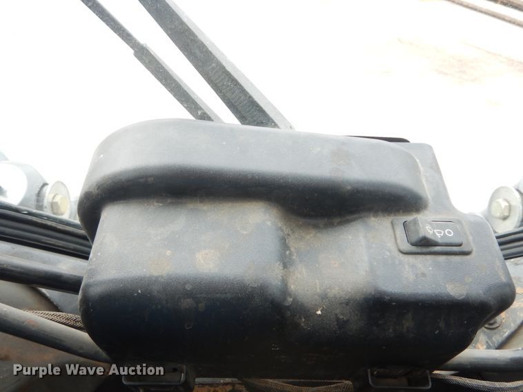 image for item GR9810 2016 Bobcat T870  tracked skid steer loader