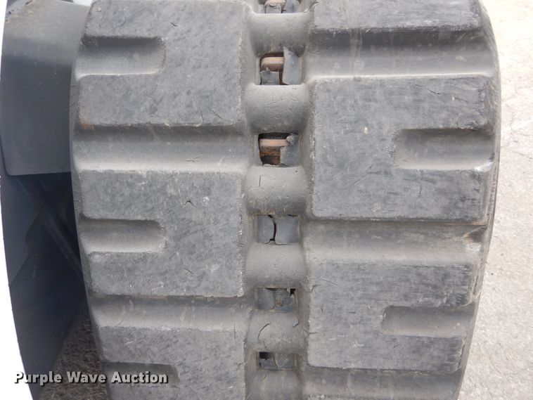 image for item GR9810 2016 Bobcat T870  tracked skid steer loader