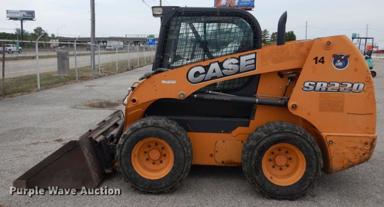 image for item GR9828 2012 Case SR220  skid steer loader