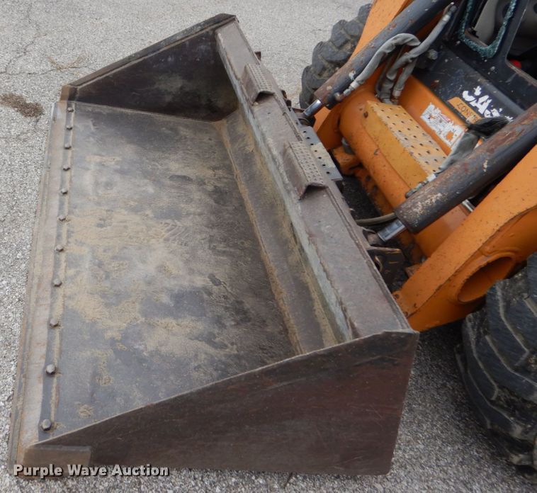 image for item GR9828 2012 Case SR220  skid steer loader