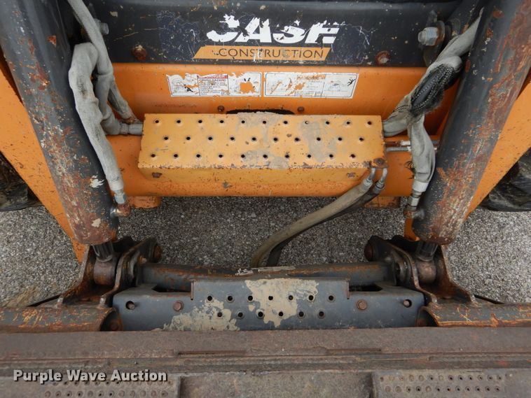 image for item GR9828 2012 Case SR220  skid steer loader