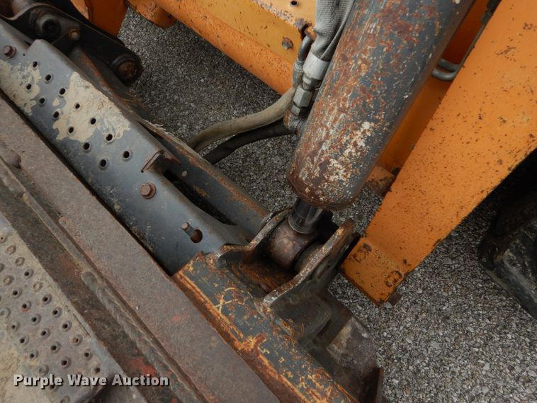 image for item GR9828 2012 Case SR220  skid steer loader