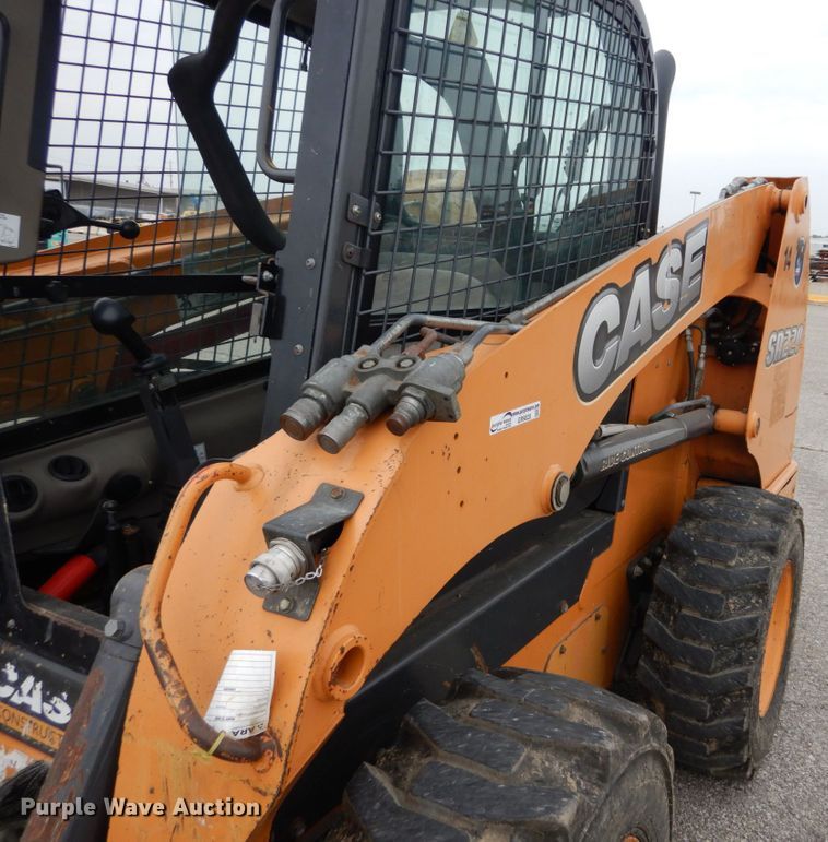 image for item GR9828 2012 Case SR220  skid steer loader