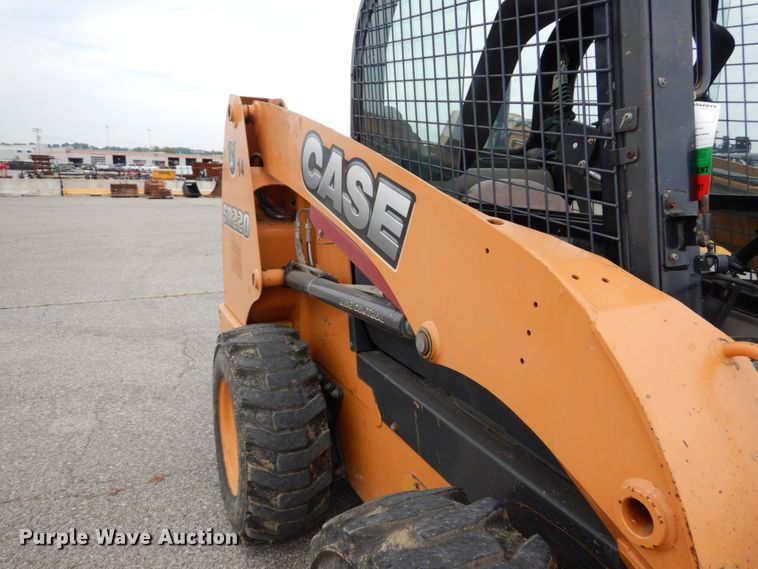 image for item GR9828 2012 Case SR220  skid steer loader