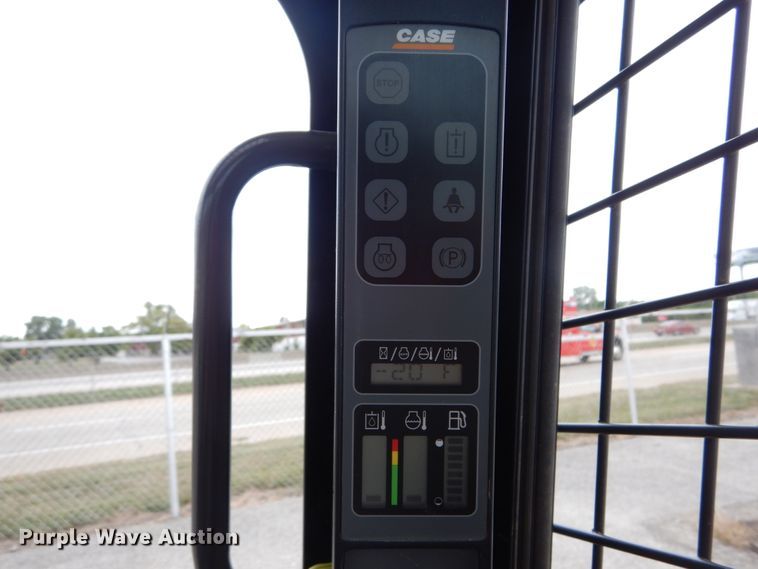 image for item GR9828 2012 Case SR220  skid steer loader