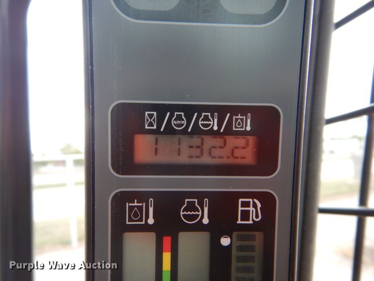 image for item GR9828 2012 Case SR220  skid steer loader