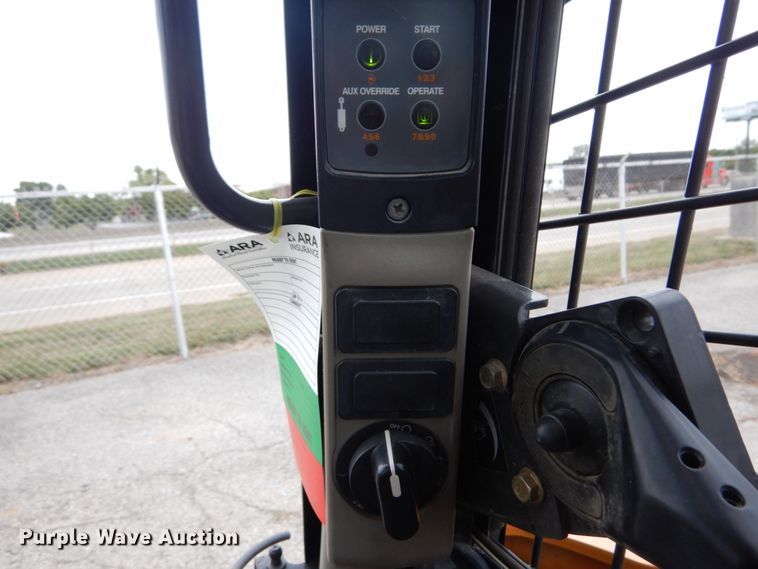 image for item GR9828 2012 Case SR220  skid steer loader