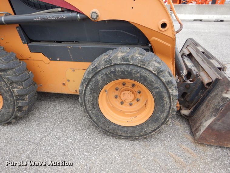 image for item GR9828 2012 Case SR220  skid steer loader