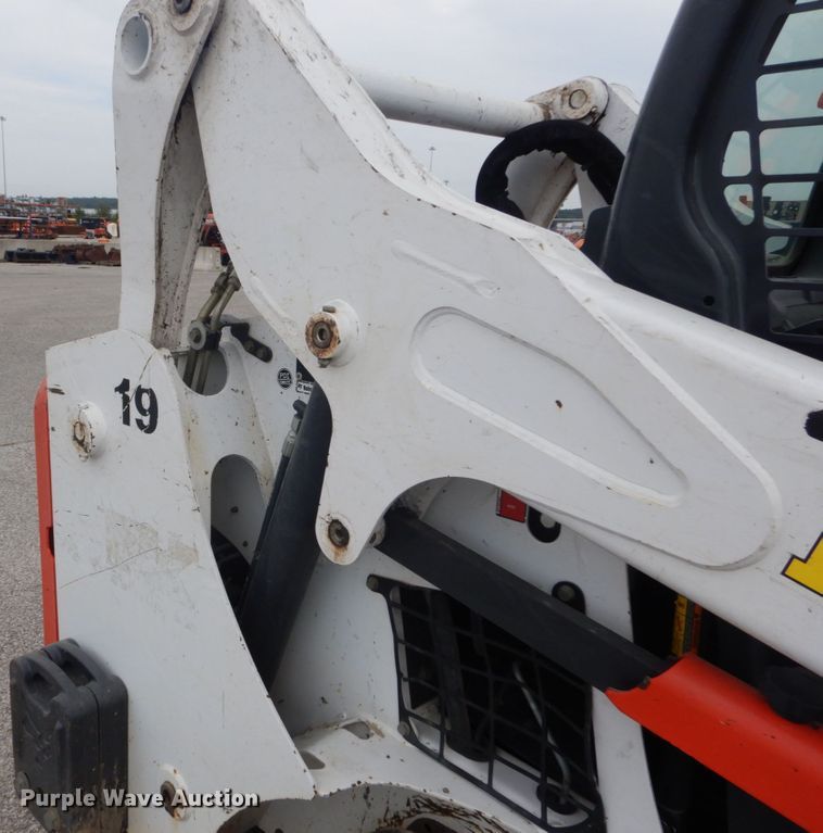 image for item GR9829 2016 Bobcat T595  tracked skid steer loader