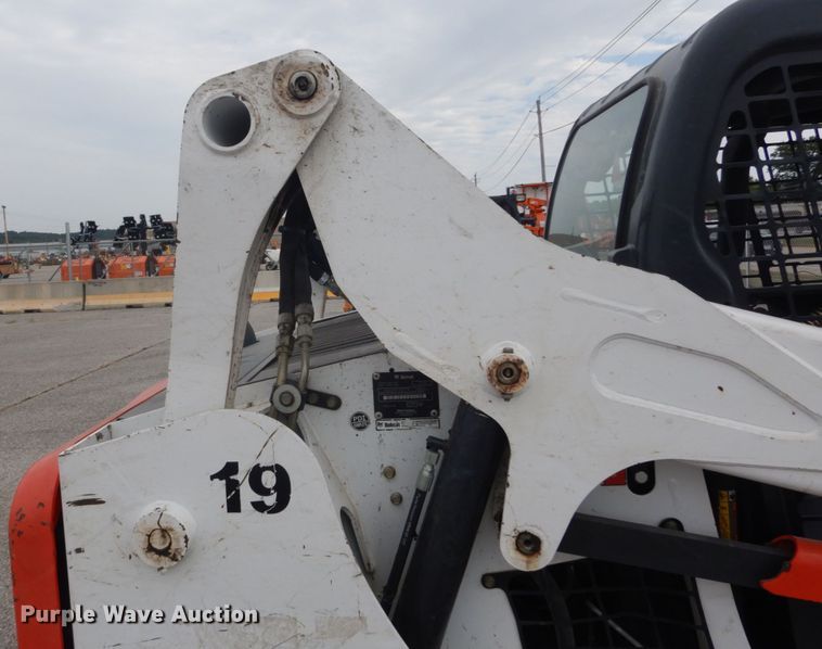 image for item GR9829 2016 Bobcat T595  tracked skid steer loader