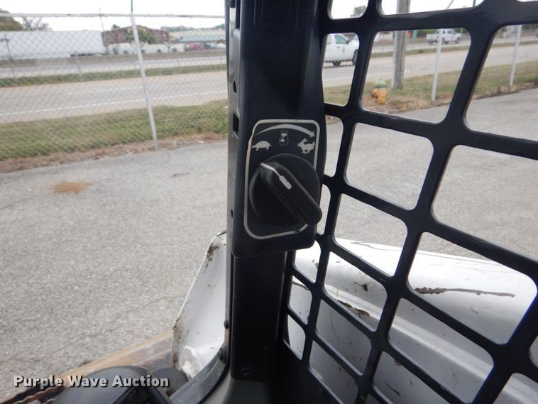 image for item GR9829 2016 Bobcat T595  tracked skid steer loader