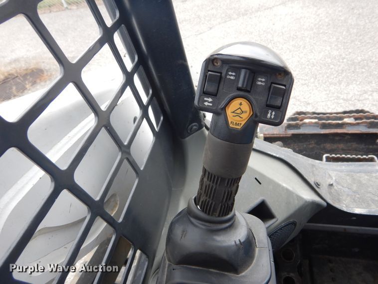 image for item GR9829 2016 Bobcat T595  tracked skid steer loader