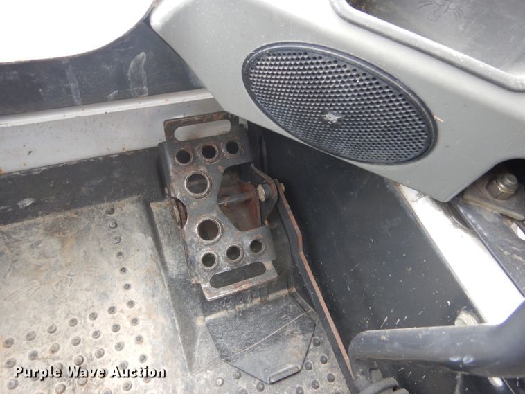 image for item GR9829 2016 Bobcat T595  tracked skid steer loader