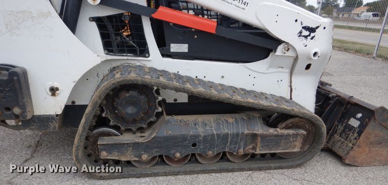 image for item GR9829 2016 Bobcat T595  tracked skid steer loader