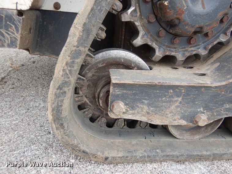 image for item GR9829 2016 Bobcat T595  tracked skid steer loader