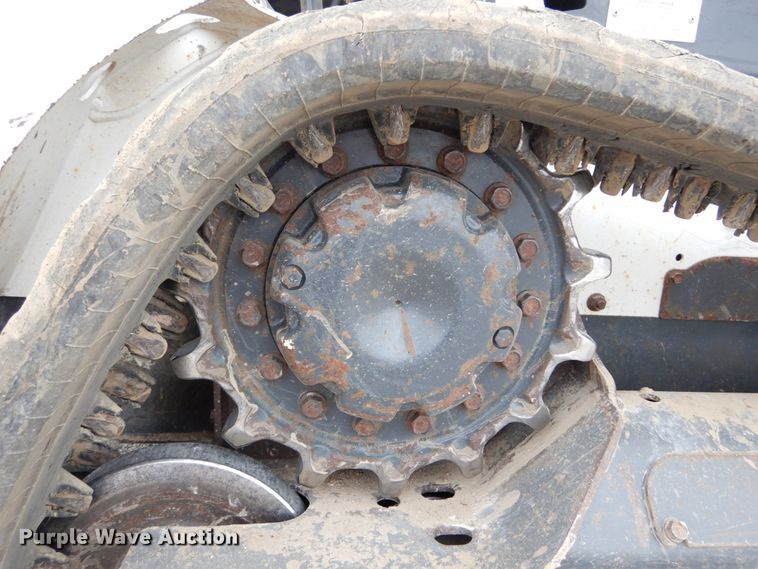 image for item GR9829 2016 Bobcat T595  tracked skid steer loader