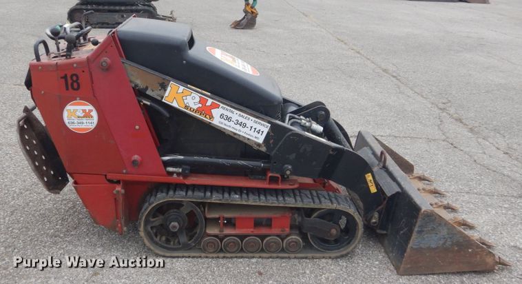 image for item GR9830 2016 Toro Dingo TX525  compact utility loader