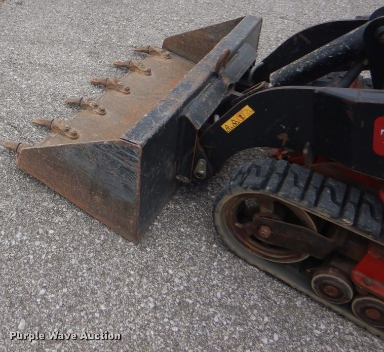 image for item GR9830 2016 Toro Dingo TX525  compact utility loader