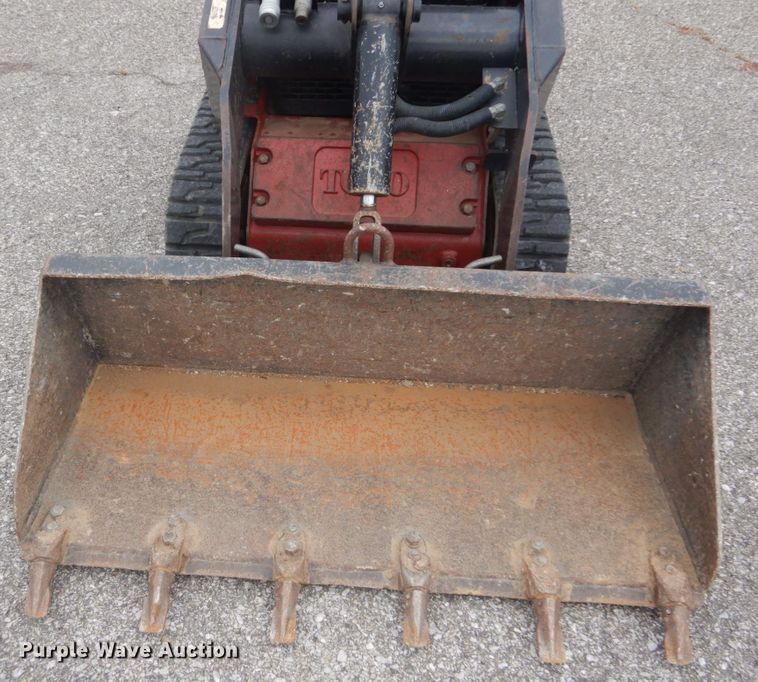 image for item GR9830 2016 Toro Dingo TX525  compact utility loader