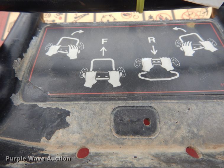 image for item GR9830 2016 Toro Dingo TX525  compact utility loader