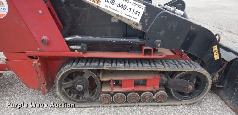 image for item GR9830 2016 Toro Dingo TX525  compact utility loader