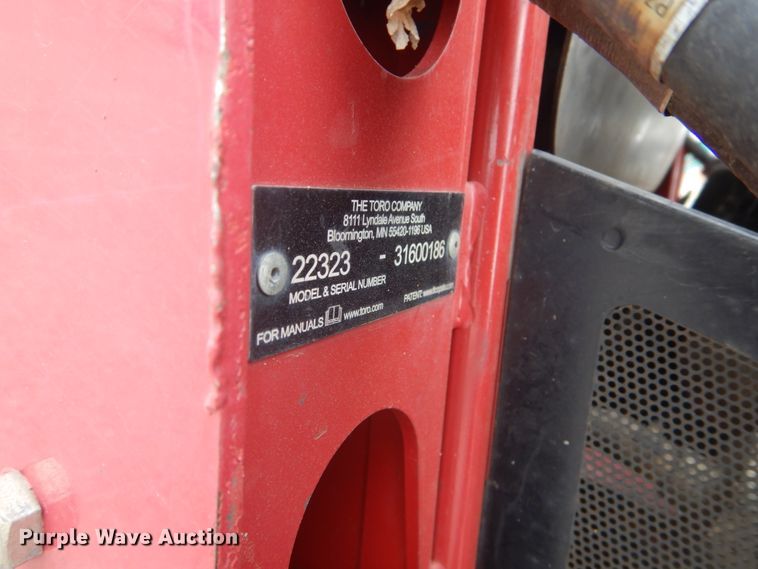 image for item GR9830 2016 Toro Dingo TX525  compact utility loader