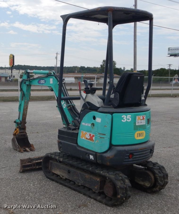 image for item GR9831 2014 IHI 17VX  mini excavator