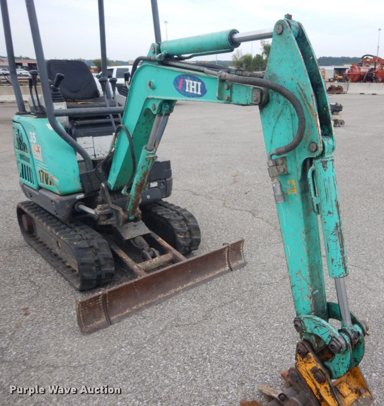 image for item GR9831 2014 IHI 17VX  mini excavator