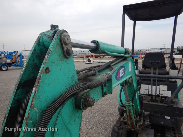 image for item GR9831 2014 IHI 17VX  mini excavator