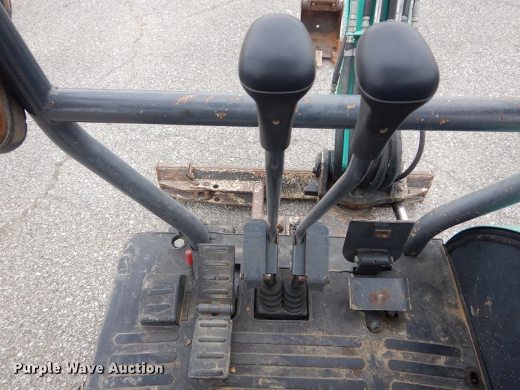 image for item GR9831 2014 IHI 17VX  mini excavator