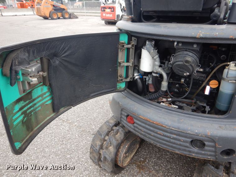 image for item GR9831 2014 IHI 17VX  mini excavator