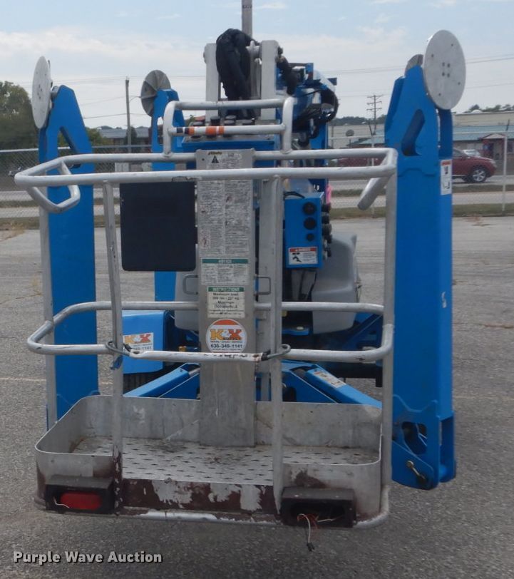 image for item GR9834 2014 Genie TZ-50  boom lift